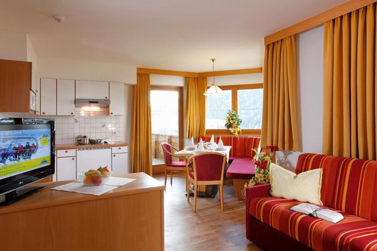 Hotel Belmont Fiss Zewnętrze zdjęcie
