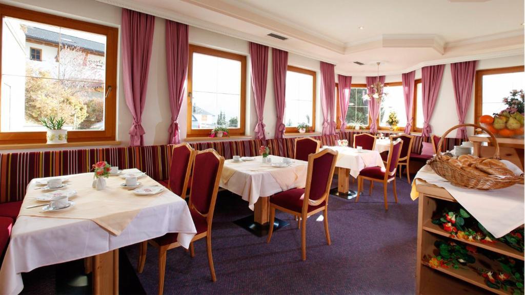 Hotel Belmont Fiss Zewnętrze zdjęcie
